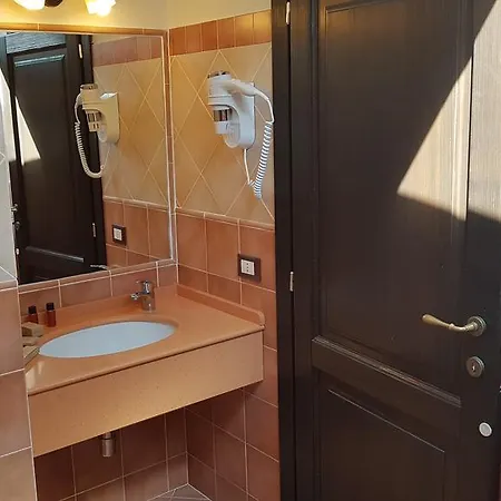 Antica Dimora Basilewsky 3* كوتيليانو